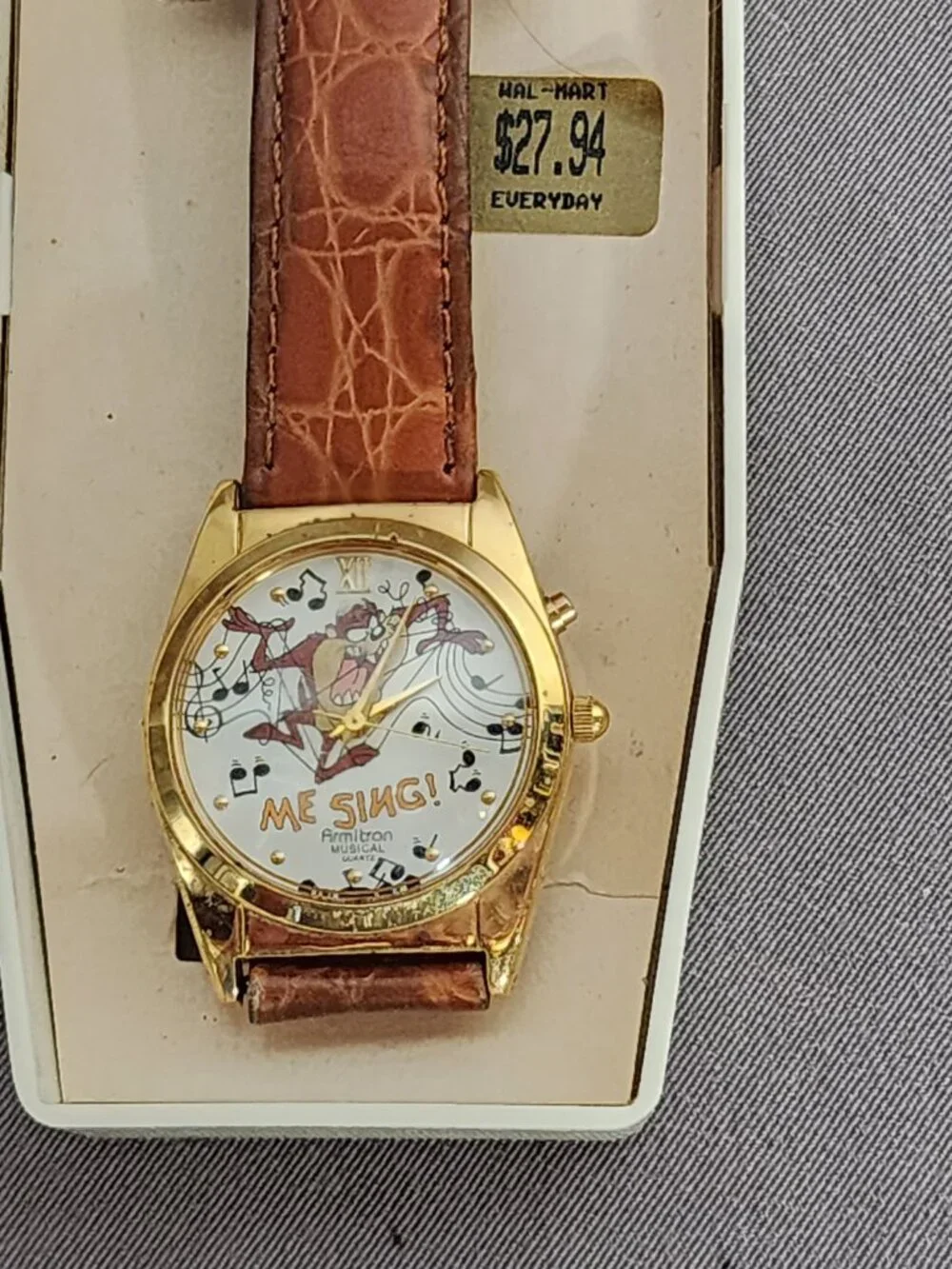 Looney Tunes Armitron Collectibles Musical Me Sing Tasmanian Devil Quartz Watch